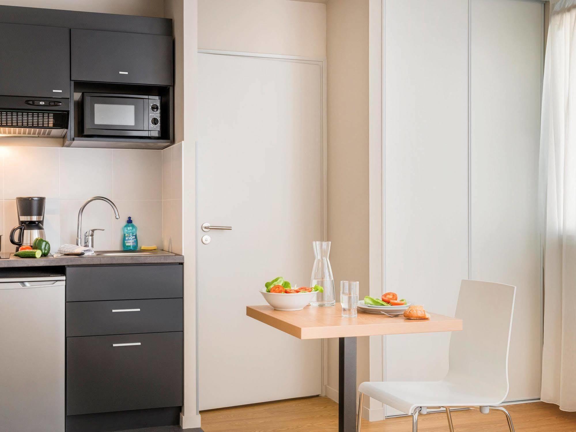 Adagio Access Republique Aparthotel 3*